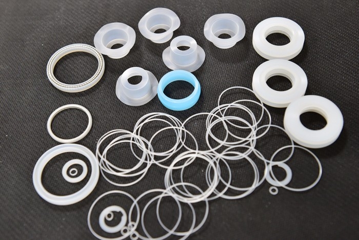 鼠標(biāo)腳墊的靜電防護(hù)技術(shù)及其原理分析